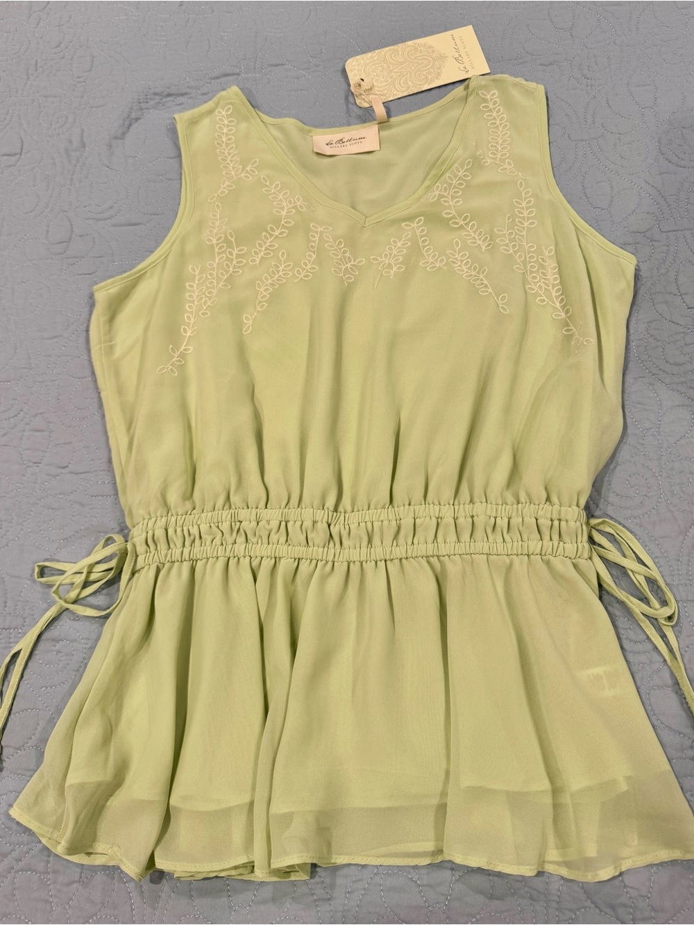 Women's Light Green Embroidered V-Neck Blouse Tank Size M